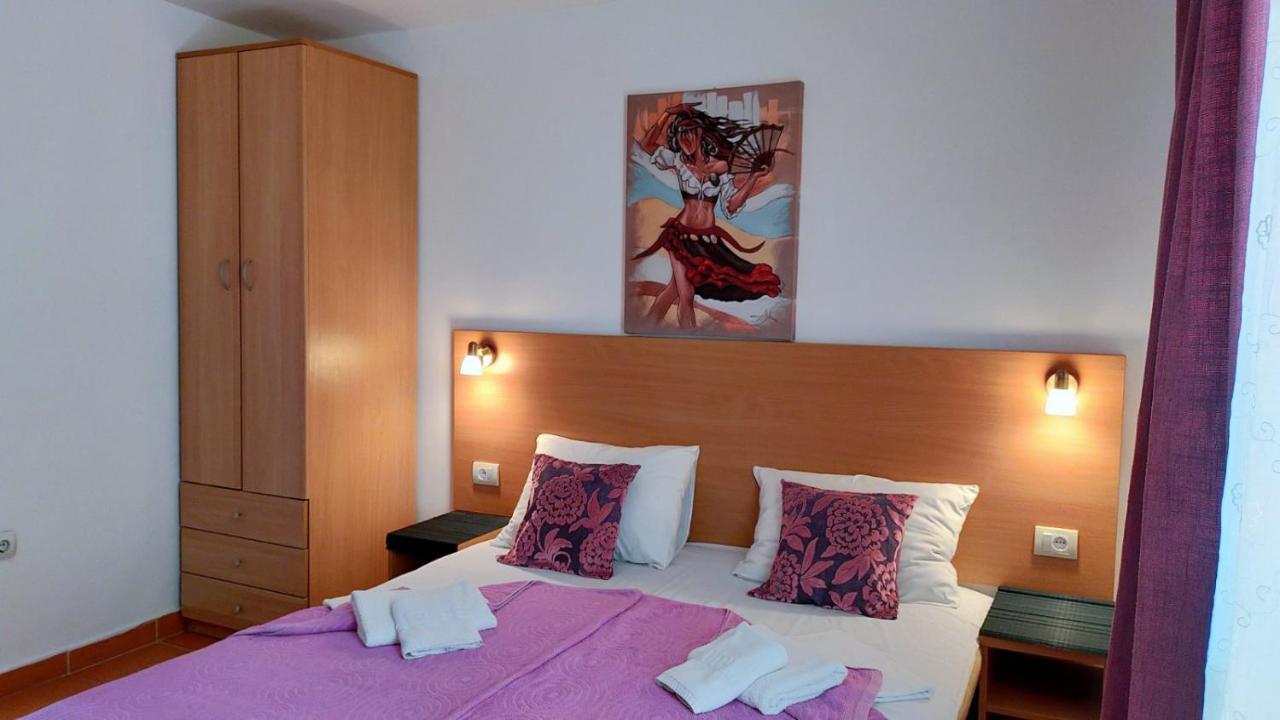 Guesthouse Tri Palme Bečići Екстериор снимка
