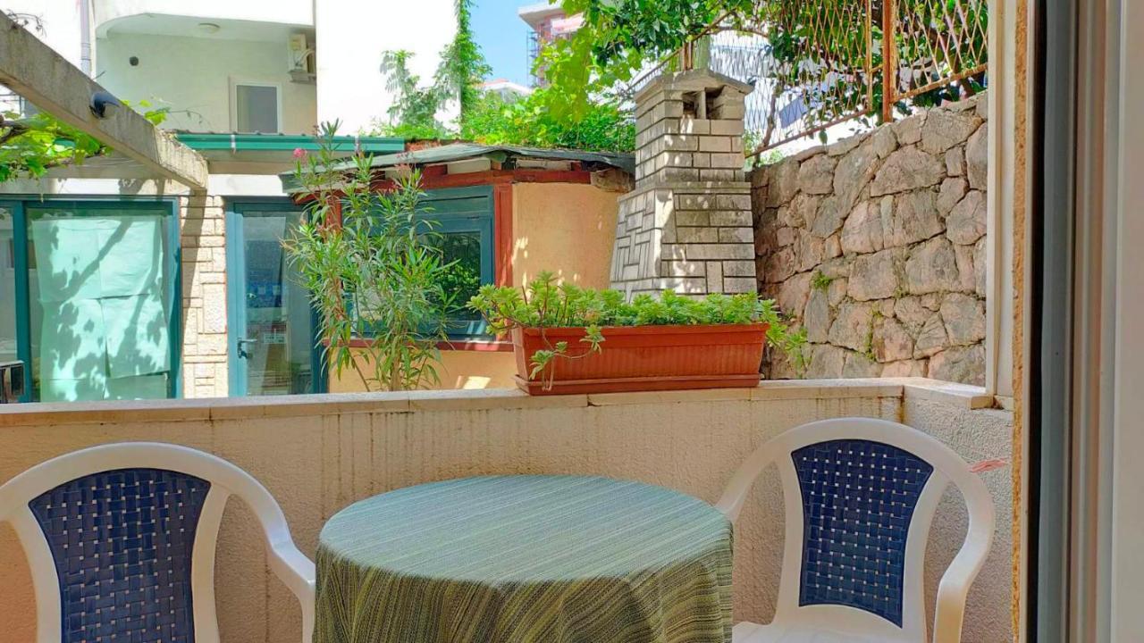 Guesthouse Tri Palme Bečići Екстериор снимка