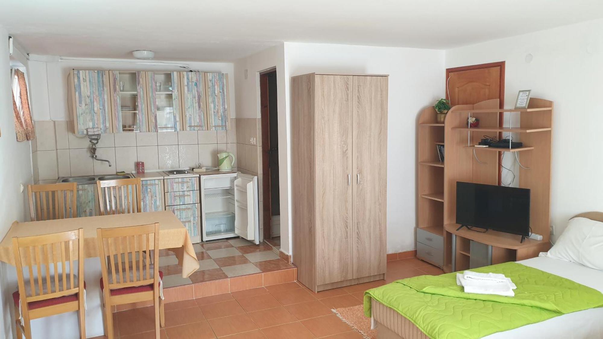 Guesthouse Tri Palme Bečići Екстериор снимка