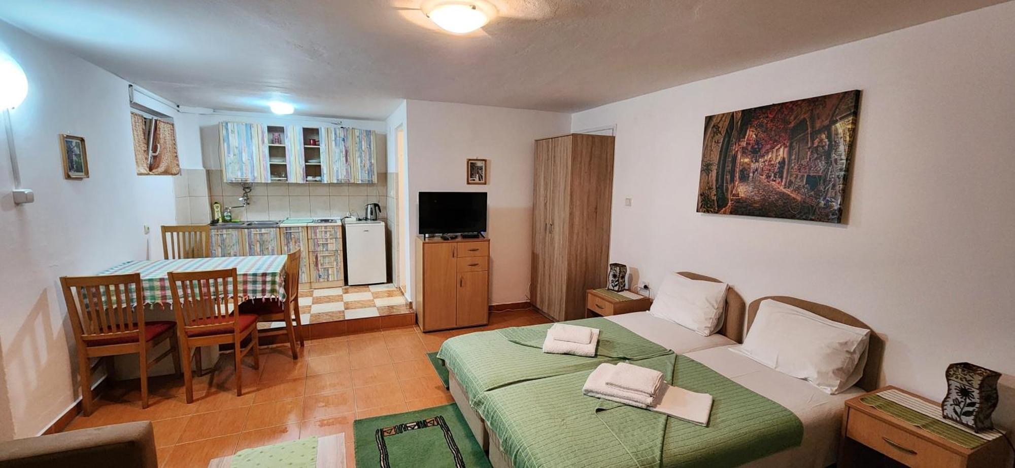 Guesthouse Tri Palme Bečići Екстериор снимка
