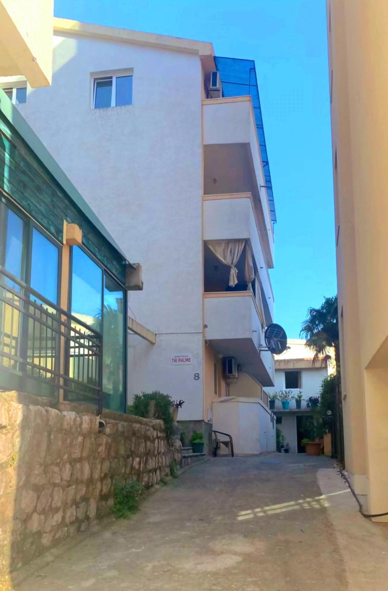 Guesthouse Tri Palme Bečići Екстериор снимка